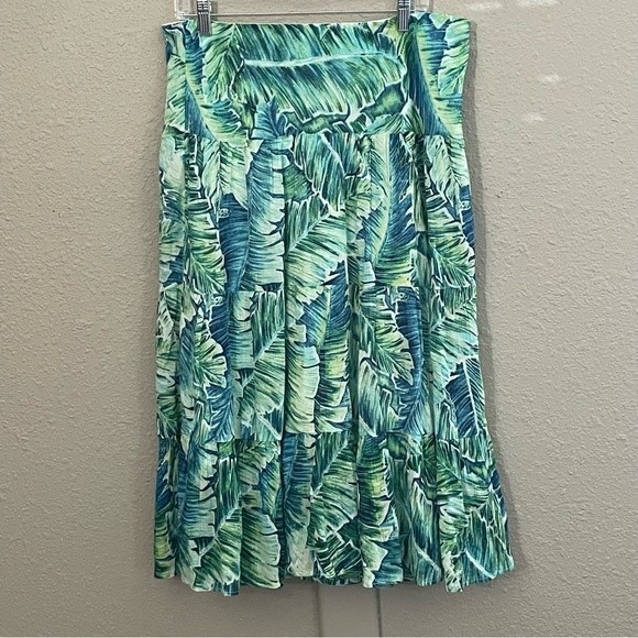 Chaps petite tropical leaf print lined crinkle cotton skirt. Women’s size PL - Picture 2 of 7